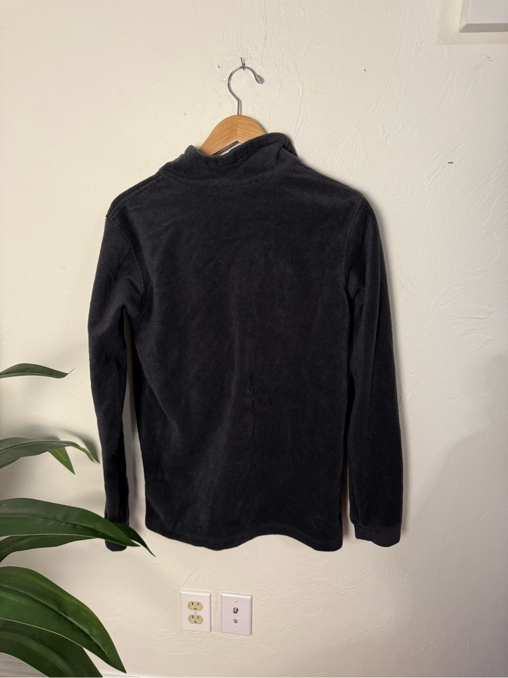 Columbia Black Full Zip Fleece Jacket XL Soft Lightweight Outdoor Layer - Picture 5 of 5